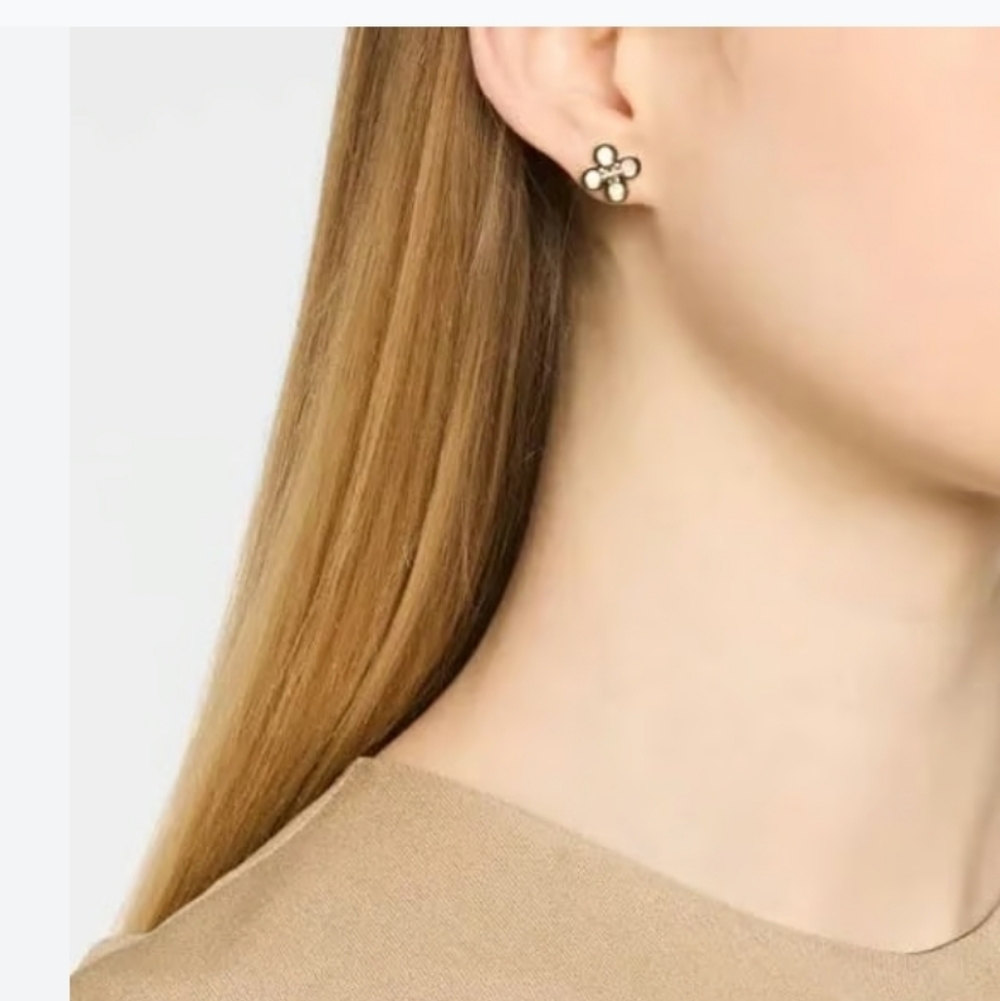 New Tory Burch Kira Clover Stud Earrings - Picture 2 of 4